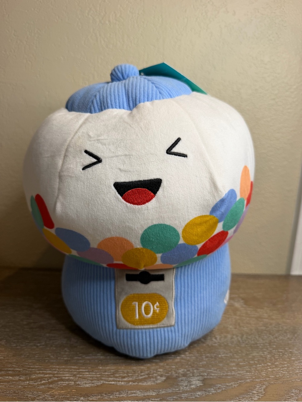 Pillowfort Smiling Plush Light-up Gumball Machine
